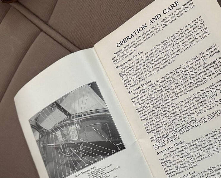 1937 Chrysler Airflow