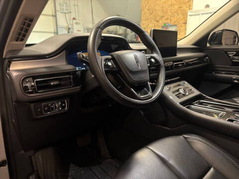 2023 Lincoln Aviator Standard