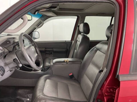 2004 Ford Explorer Sport Trac XLS