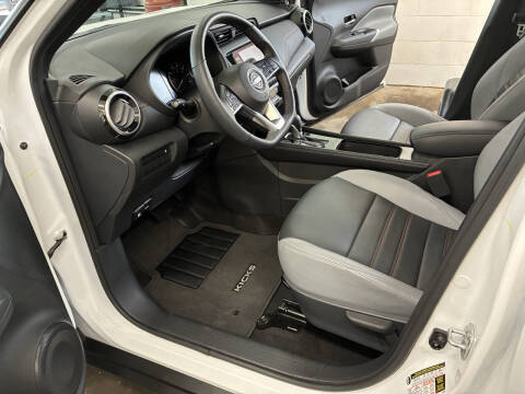 2024 Nissan Kicks SR