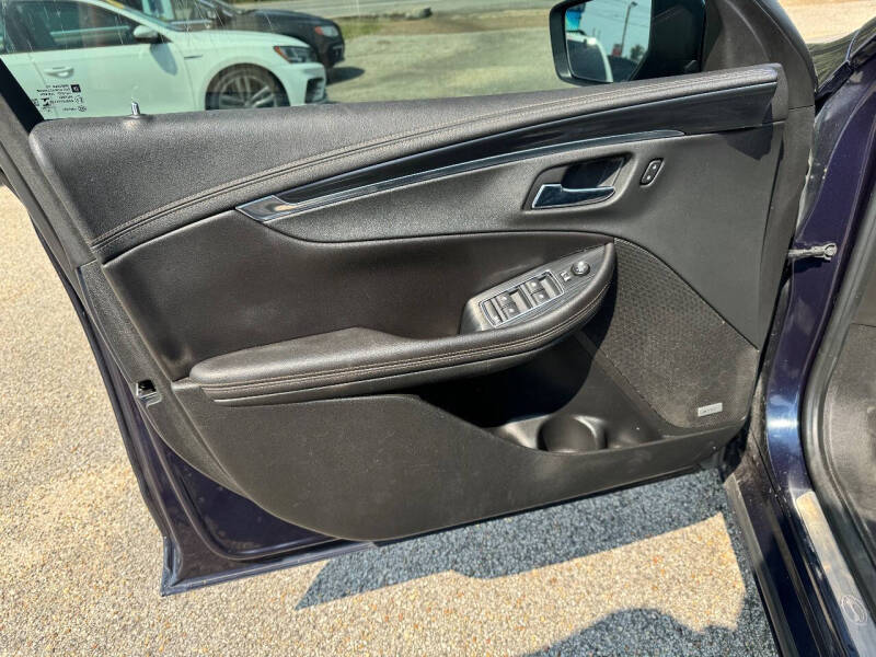 2019 Chevrolet Impala Premier photo 14