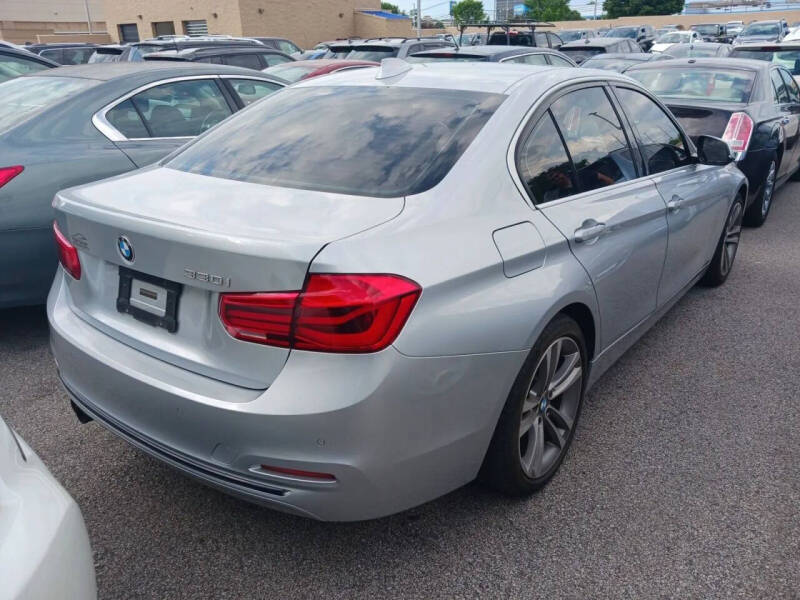 2017 BMW 3 Series 330i