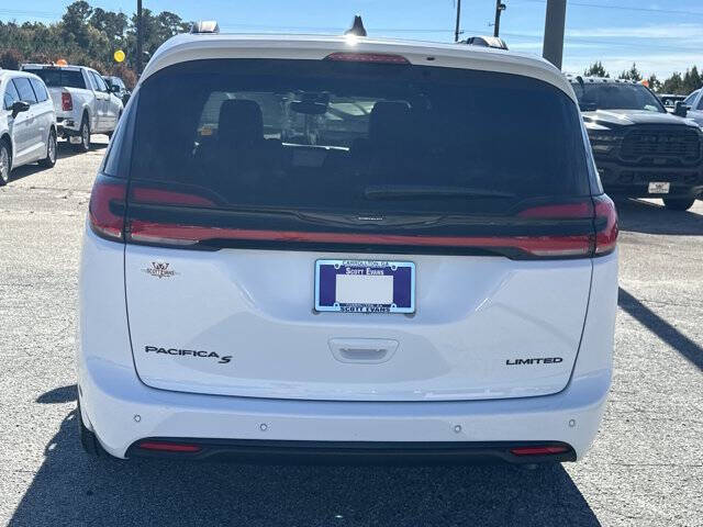 2024 Chrysler Pacifica Limited