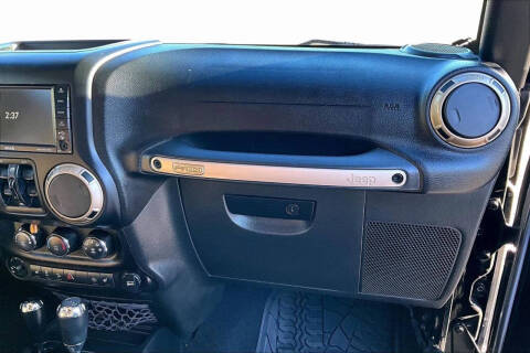 2016 Jeep Wrangler Unlimited Sahara 75th Anniversary