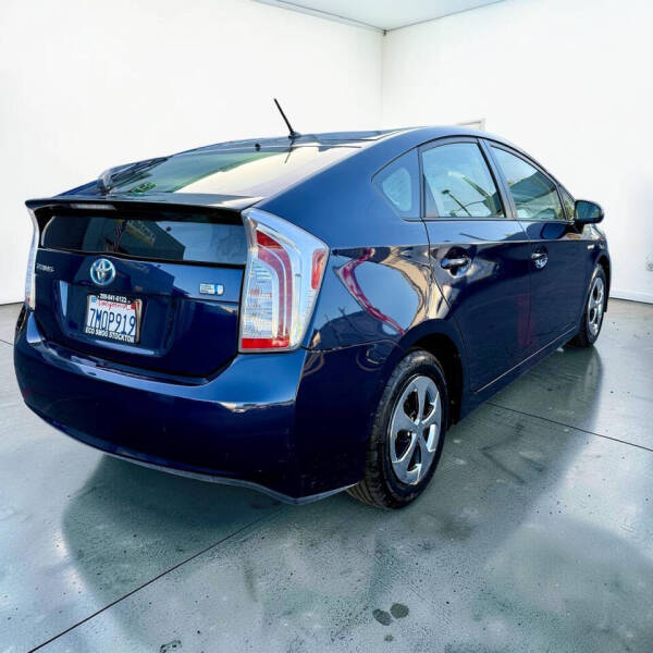 2015 Toyota Prius Three