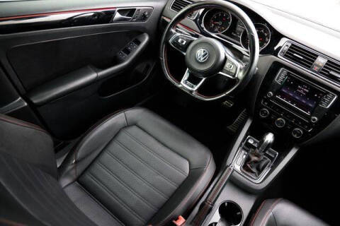 2017 Volkswagen Jetta 2.0T GLI