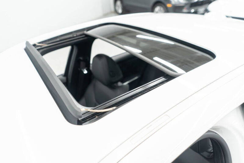 2024 BMW 3 Series 330i xDrive