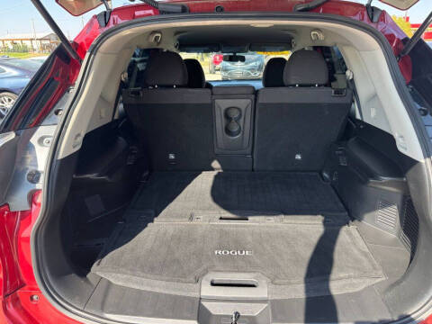 2016 Nissan Rogue SV