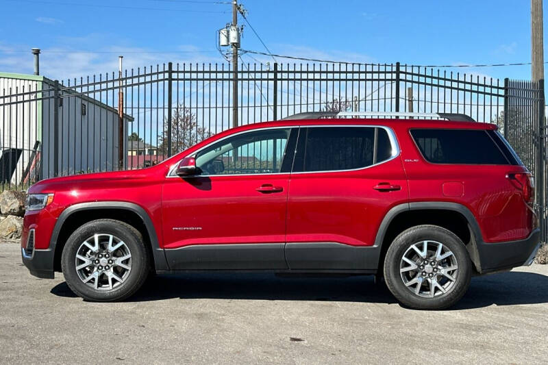 2023 GMC Acadia SLE