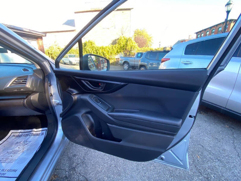 2017 Subaru Impreza 2.0i