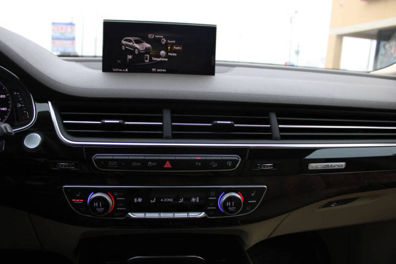 2017 Audi Q7 3.0T quattro Prestige