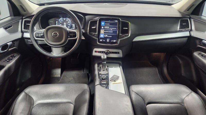 2018 Volvo XC90 T5 Momentum 7-Passenger