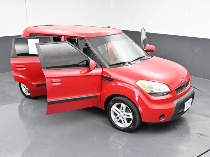 2010 Kia Soul +