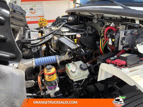 2019 Freightliner M2 106