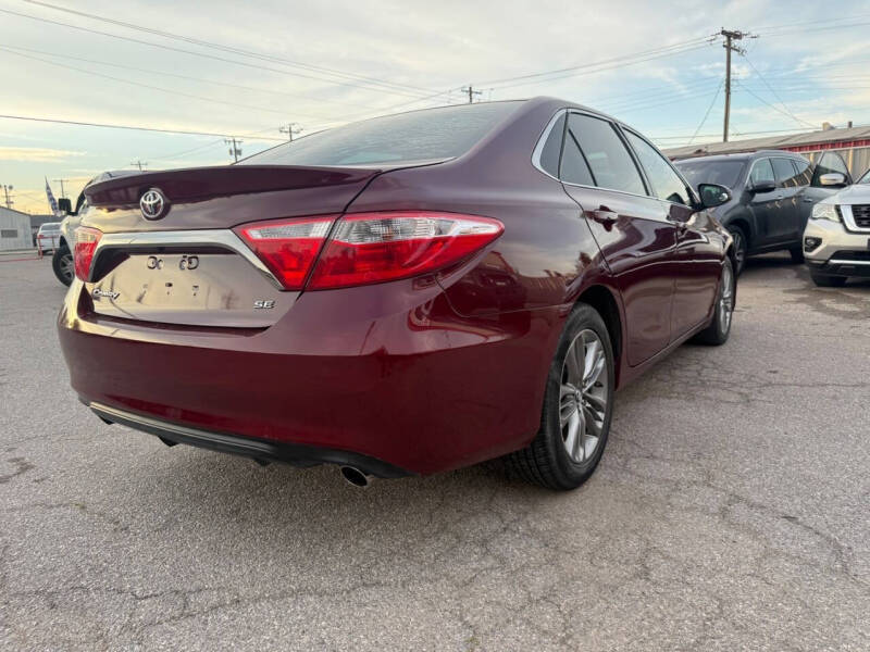 2017 Toyota Camry SE