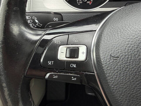 2017 Volkswagen Golf TSI Wolfsburg Edition