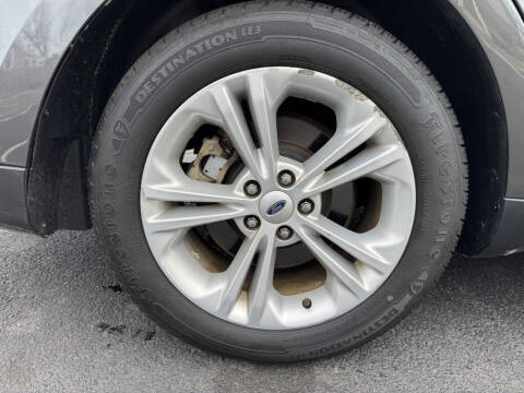 2018 Ford Taurus SEL