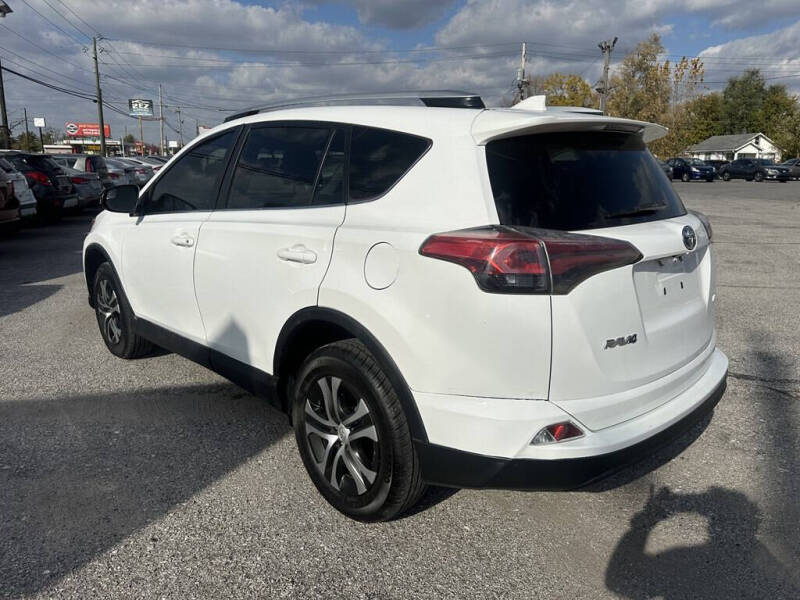 2016 Toyota RAV4 LE