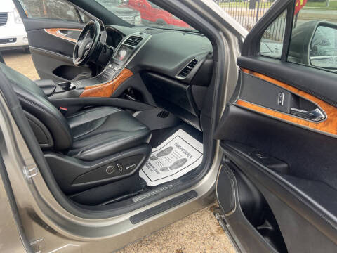2016 Lincoln MKX Select