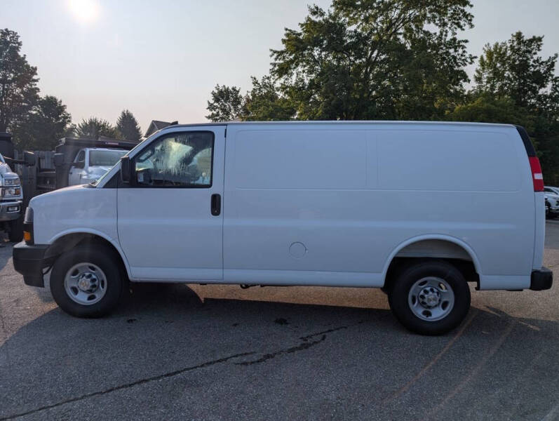 2025 Chevrolet Express 2500