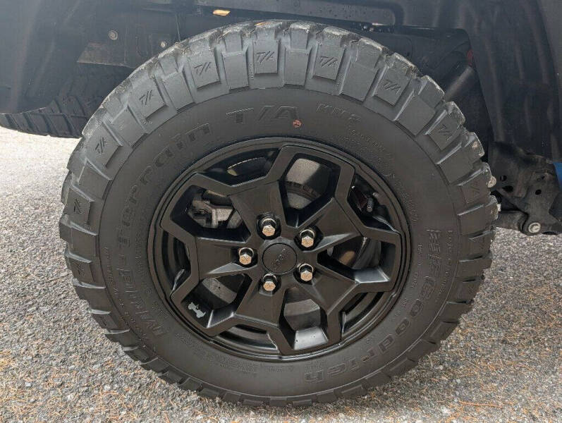 2022 Jeep Gladiator Willys Sport