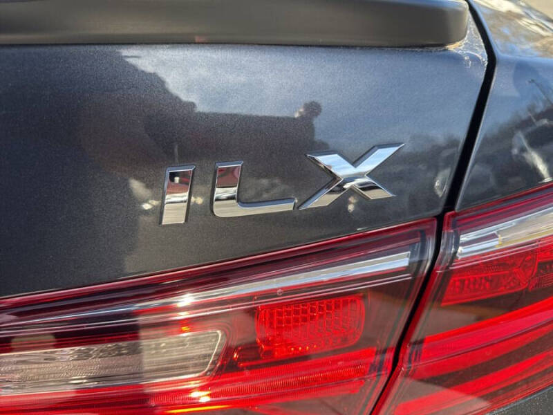 2016 Acura ILX w/Tech w/A-SPEC