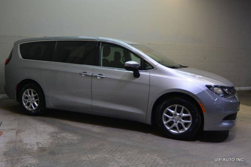 2017 Chrysler Pacifica Touring