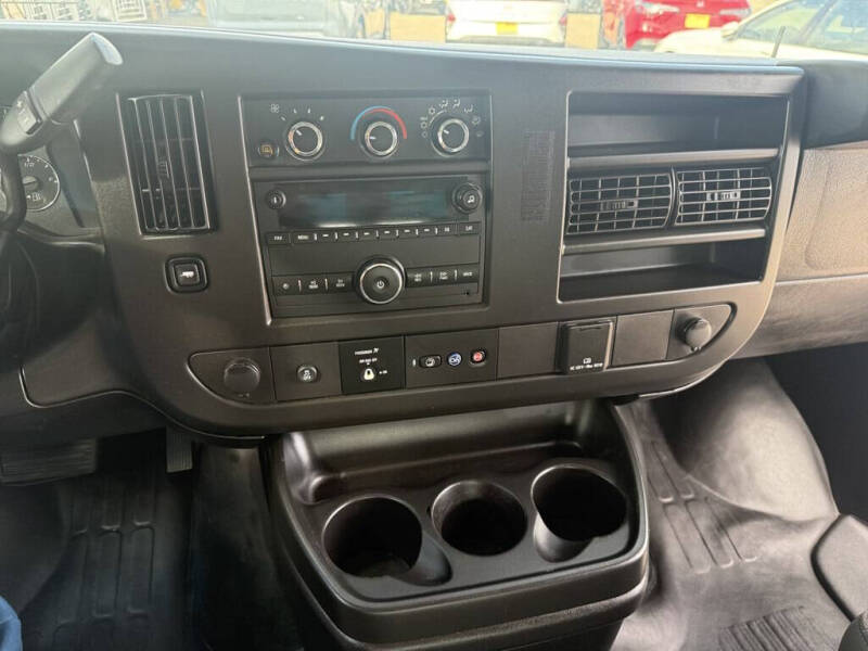 2023 Chevrolet Express 2500