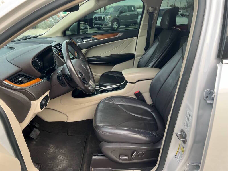 2019 Lincoln MKC Select