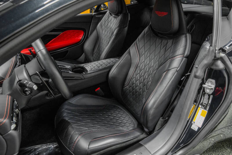 2024 Aston Martin DB12 V8