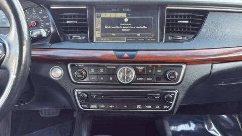 2017 Kia Cadenza Premium