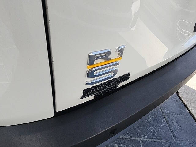 2023 Rivian R1S Adventure