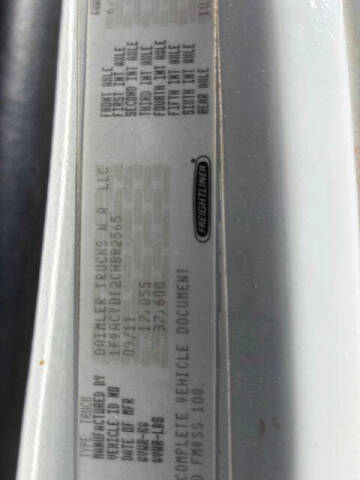 2012 Freightliner M2 106