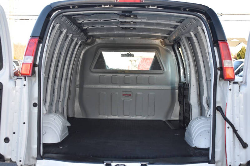 2021 Chevrolet Express 2500