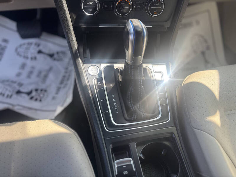 2019 Volkswagen e-Golf SEL Premium