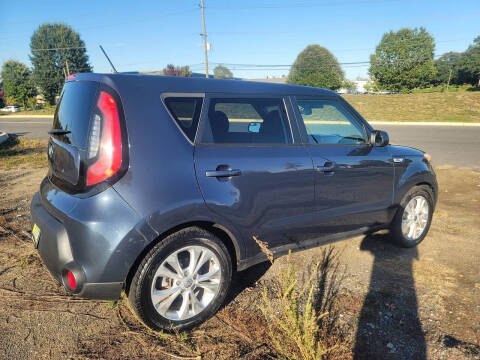 2015 Kia Soul +