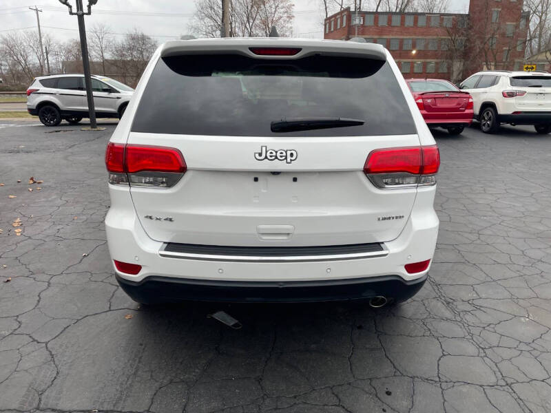 2017 Jeep Grand Cherokee Limited photo 5