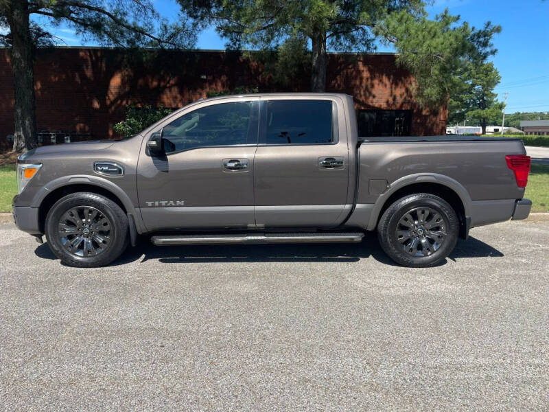 2017 Nissan Titan Platinum Reserve