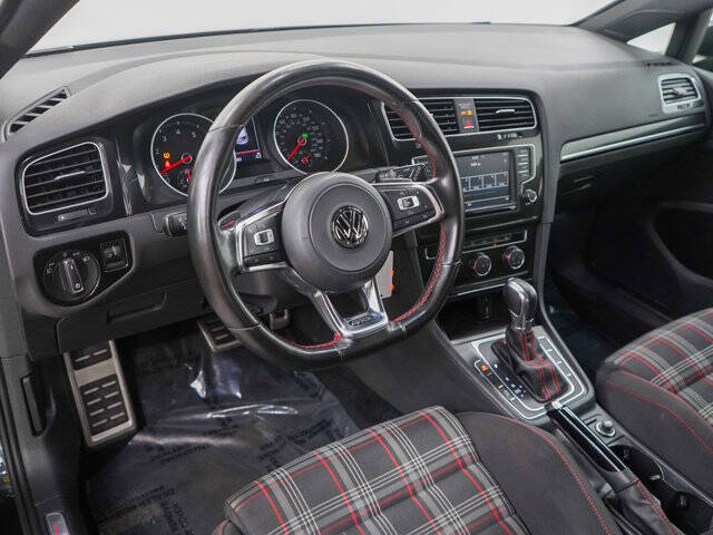 2017 Volkswagen Golf GTI S