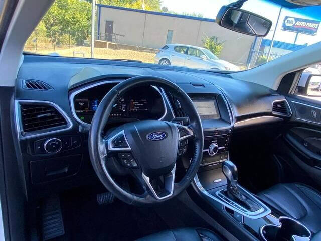 2017 Ford Edge Titanium