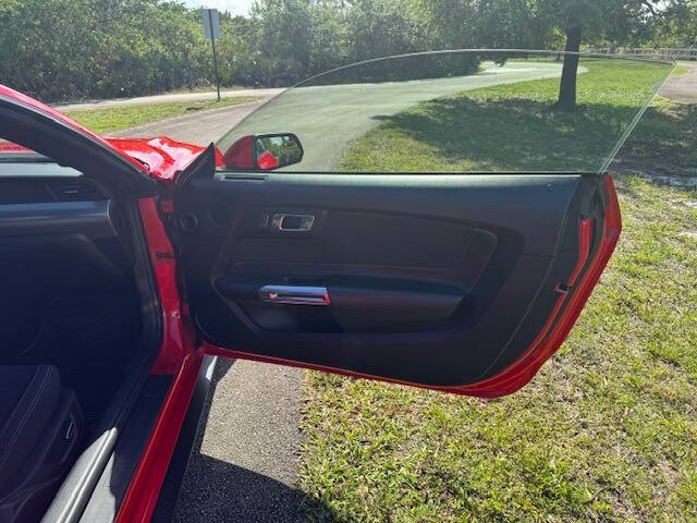 2019 Ford Mustang EcoBoost