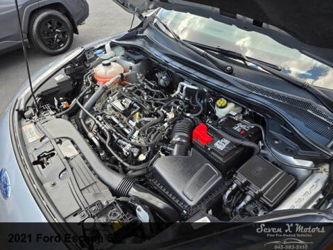 2021 Ford Escape SE