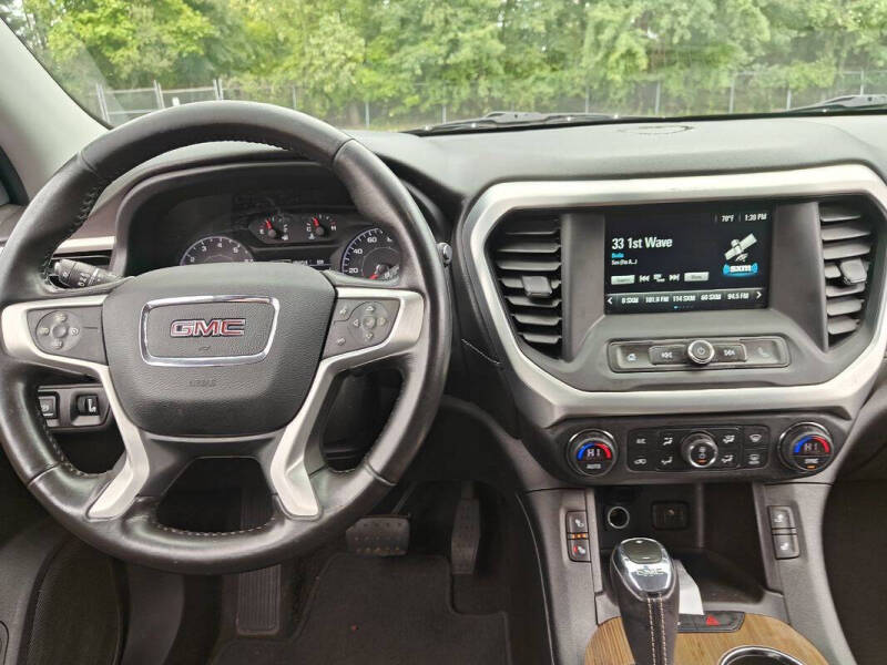 2019 GMC Acadia SLE-2