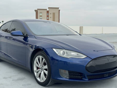 2015 Tesla Model S P85D