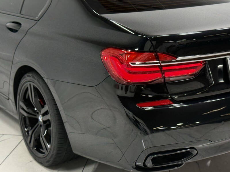 2018 BMW 7 Series 750i