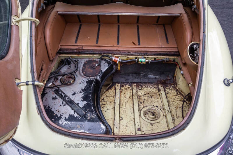 1970 Jaguar XKE 2+2