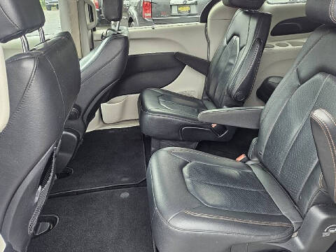 2019 Chrysler Pacifica Touring L
