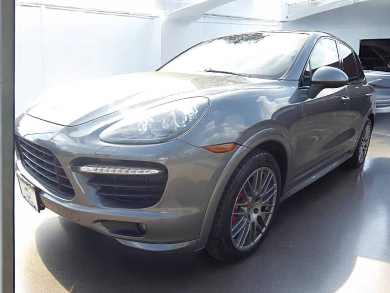 2014 Porsche Cayenne GTS