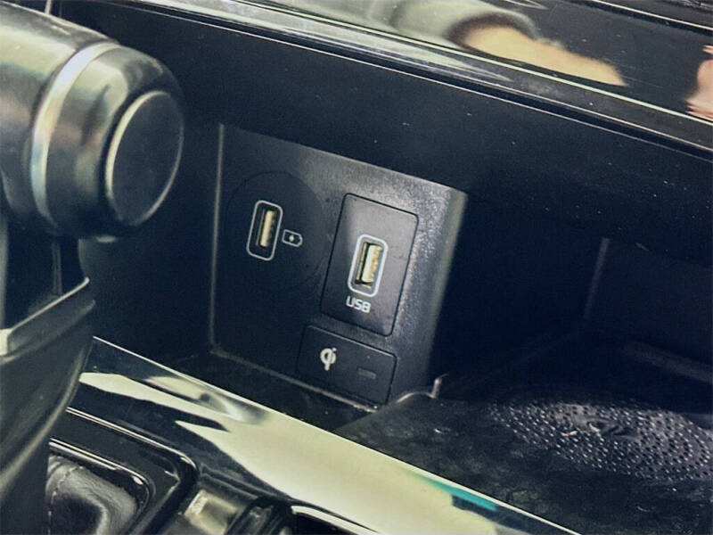 2020 Kia Cadenza Technology