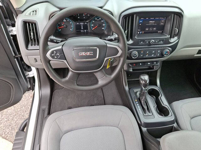 2022 GMC Canyon Elevation Standard